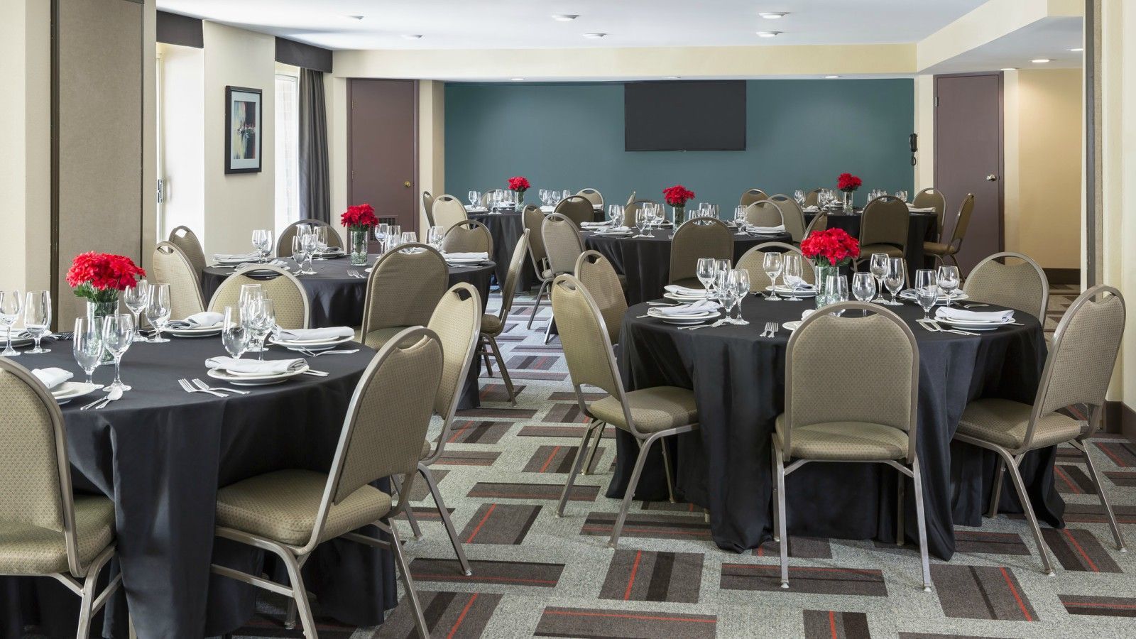 Four Points By Sheraton Buffalo Grove Business photo